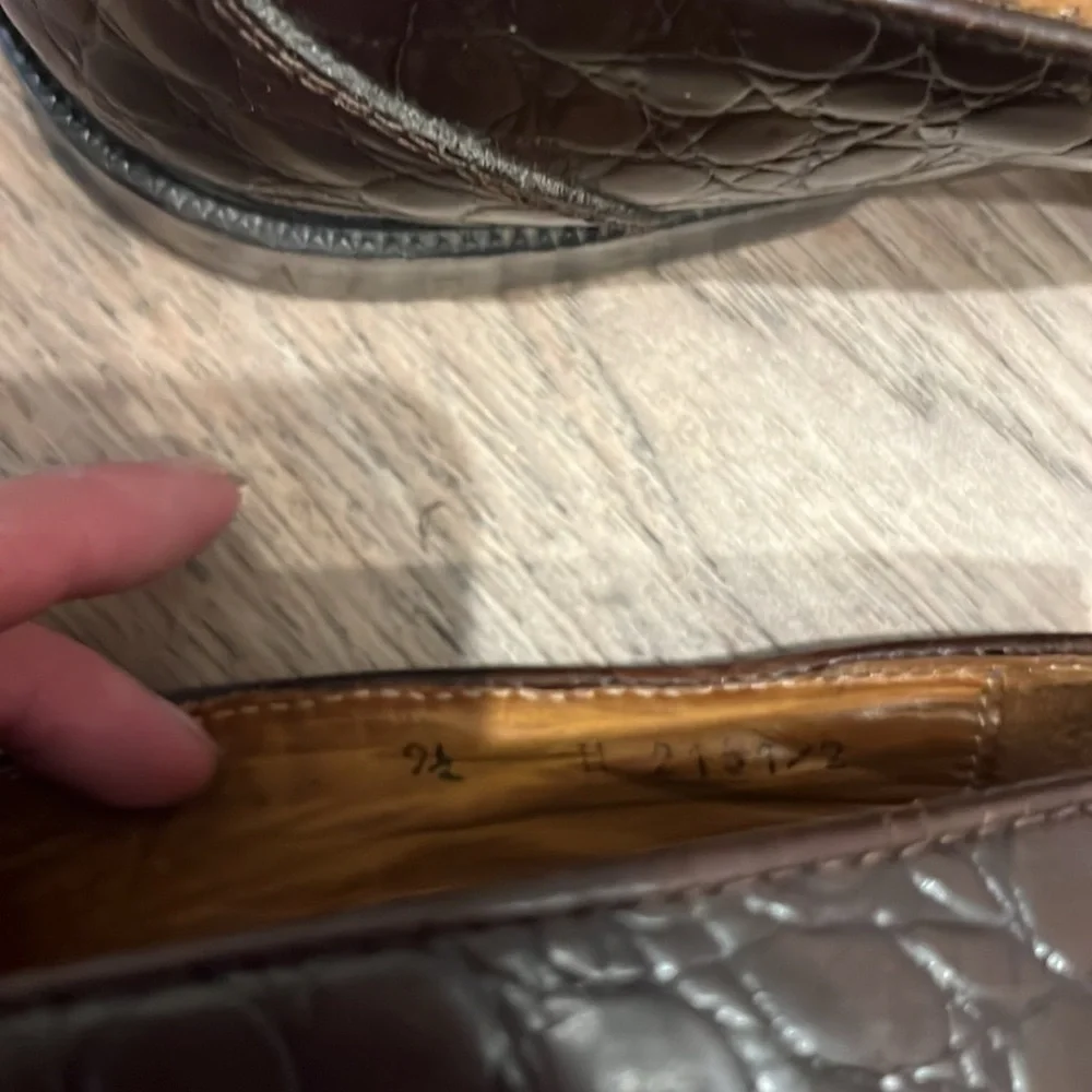 VERO CUOIO Donald J Pliner signature vintage leather tassel loafers, size 9.5